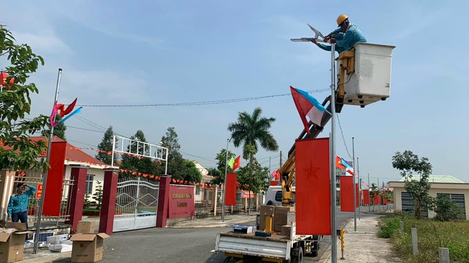 du-an-tuyen-duong-su-dung-den-nang-luong-xanh-moi-hoan-thanh-ban-giao-cho-xa-thanh-cong---huyen-go-cong-tay---tien-giang